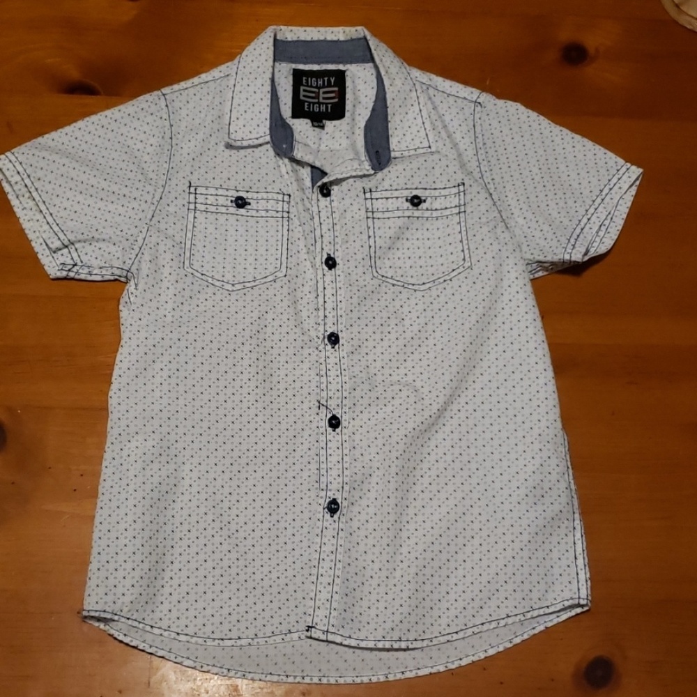 Collared shirt